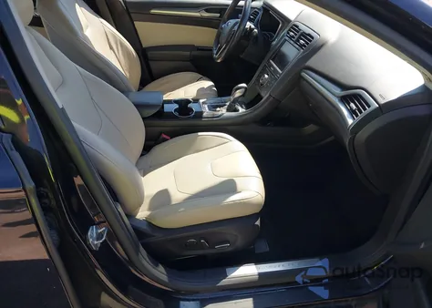 2015 Ford Fusion Titanium из США, поврежденный, VIN 3FA6P0D92FR144033